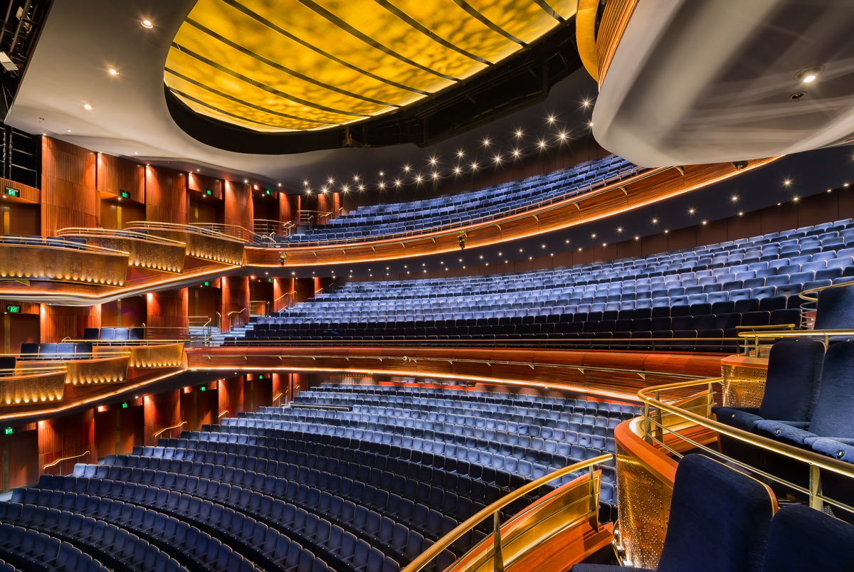 imax-theatres-the-ultimate-cinema-experience-forum-theatre