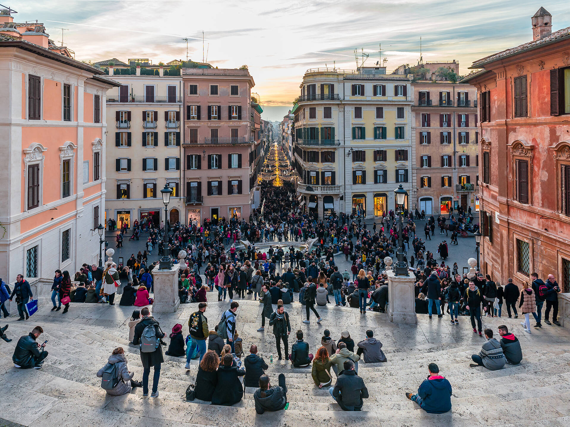 15 Best Places To Go Shopping in Rome