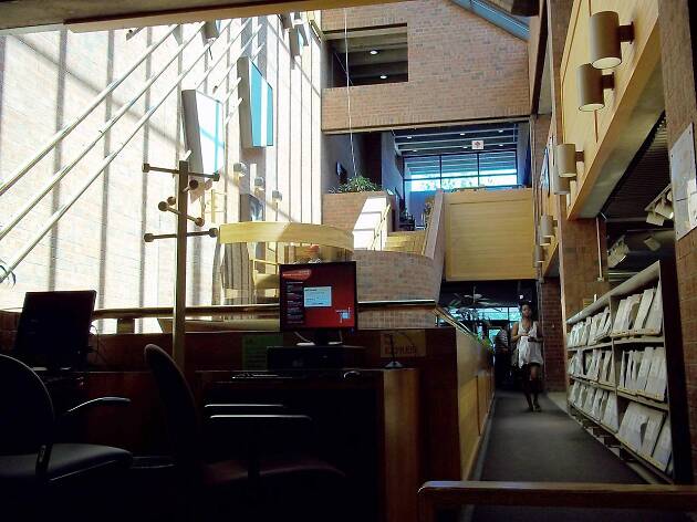 Bibliothèque Côte-des-Neiges Bibliothèque Côte-des-Neiges