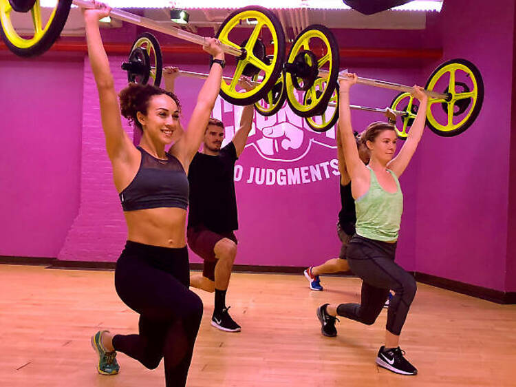 Crunch Fitness 90s Pop-Up Crunch Fitness 90s Pop-Up
