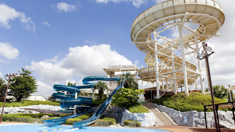 indoor water park in japan