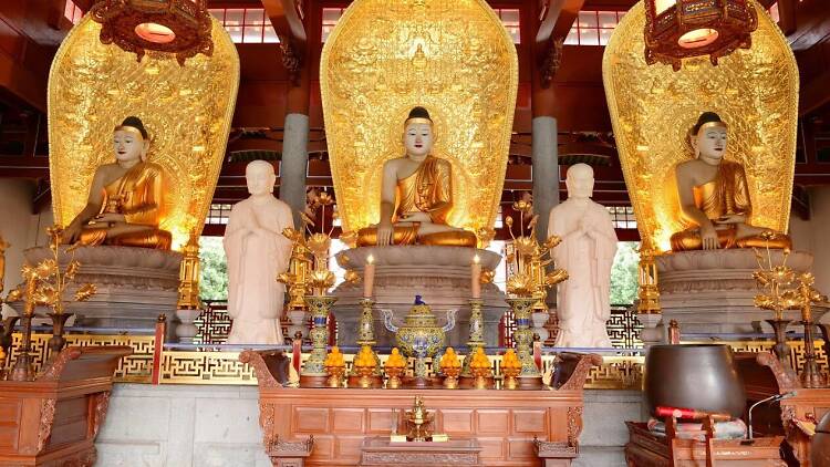 Lian Shan Shuang Lin Monastery | Attractions In Toa Payoh, Singapore