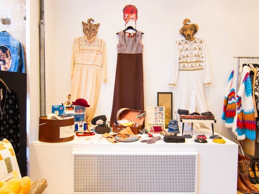 11 Best SecondHand and Vintage Clothes Shops in Paris
