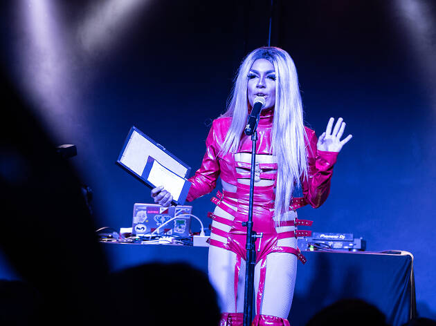 Paris Bang Bang drag Paris Bang Bang