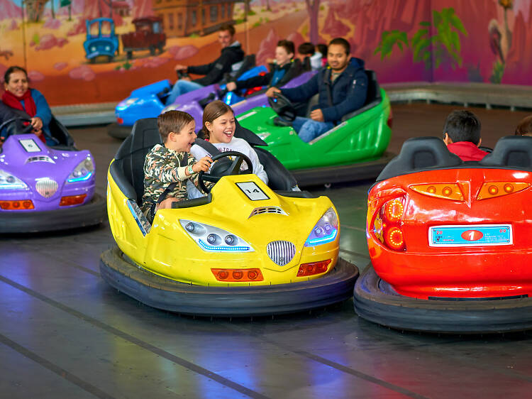 Kids in dodgem cars at Gumbuya World