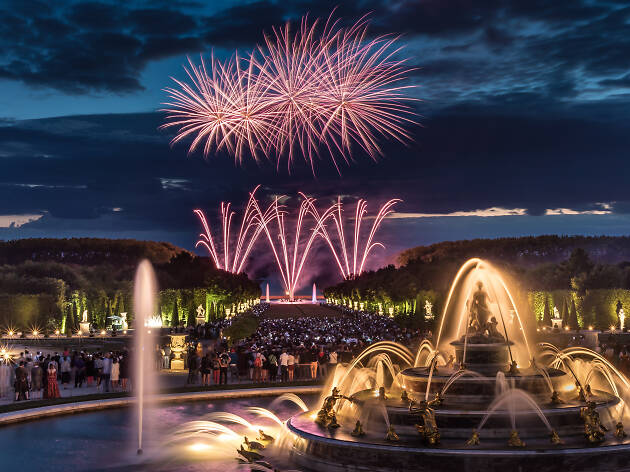 Le Spectacle Son Lumiere Et Pyrotechnie Des Grandes Eaux Nocturnes De Versailles Est De Retour