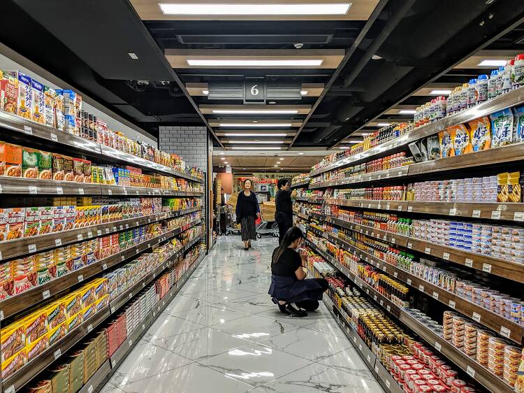 Guide to Meidi-Ya supermarket in Great World City