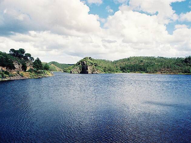 barragem do maranhão piscinas naturais em portugal
