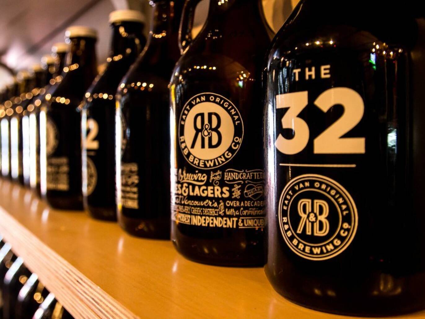 12 Best Bars in Vancouver Gastown Spots, Rooftop Bars and More