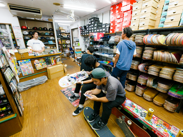 東京 店主がスケーターの個性派ショップ