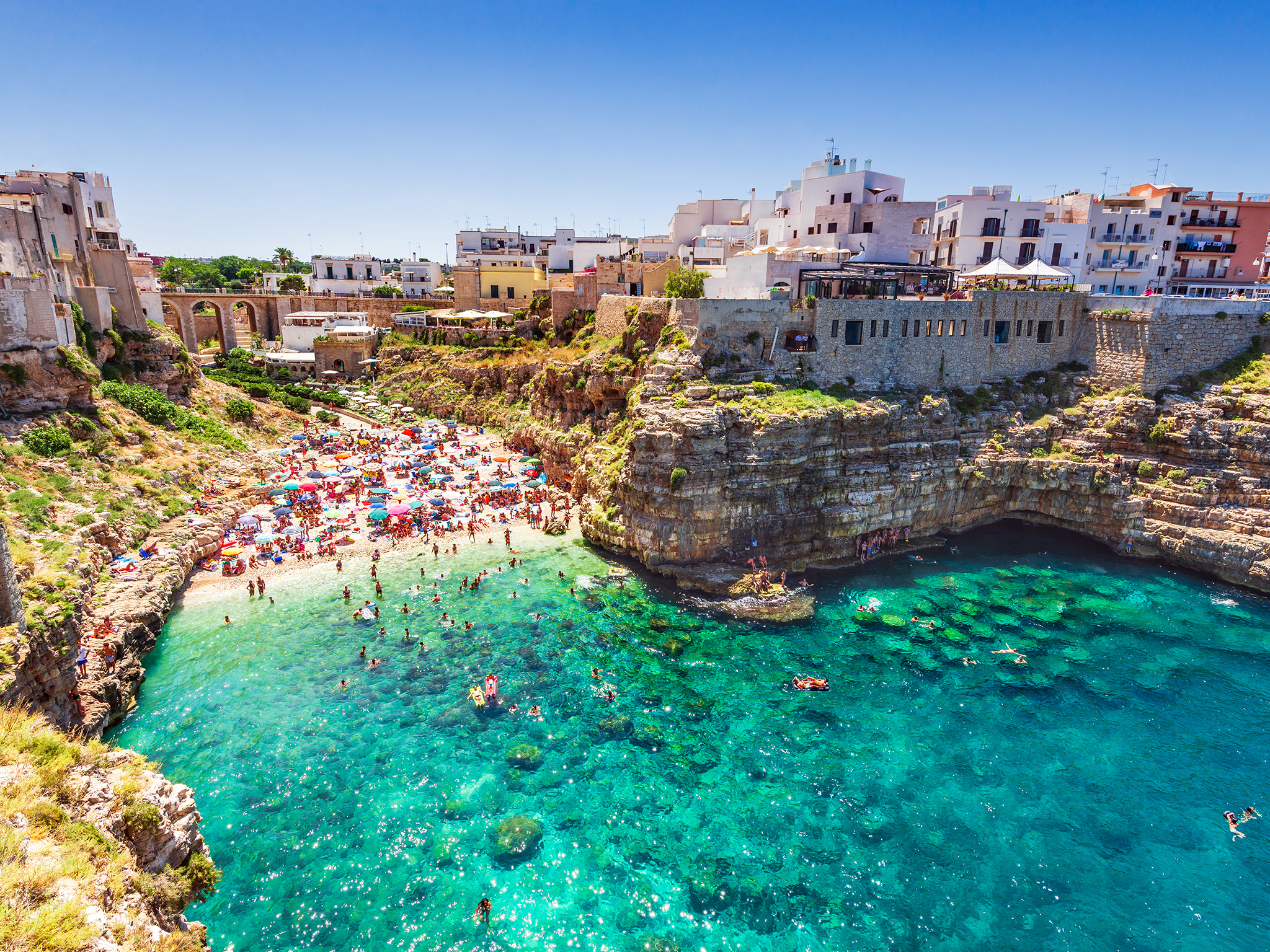 15 Best Beaches In Italy To Visit Right Now