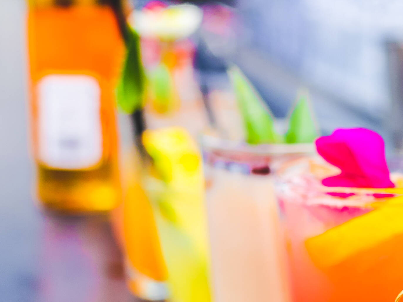 17 Best Lincoln Park Bars to Check Out Tonight