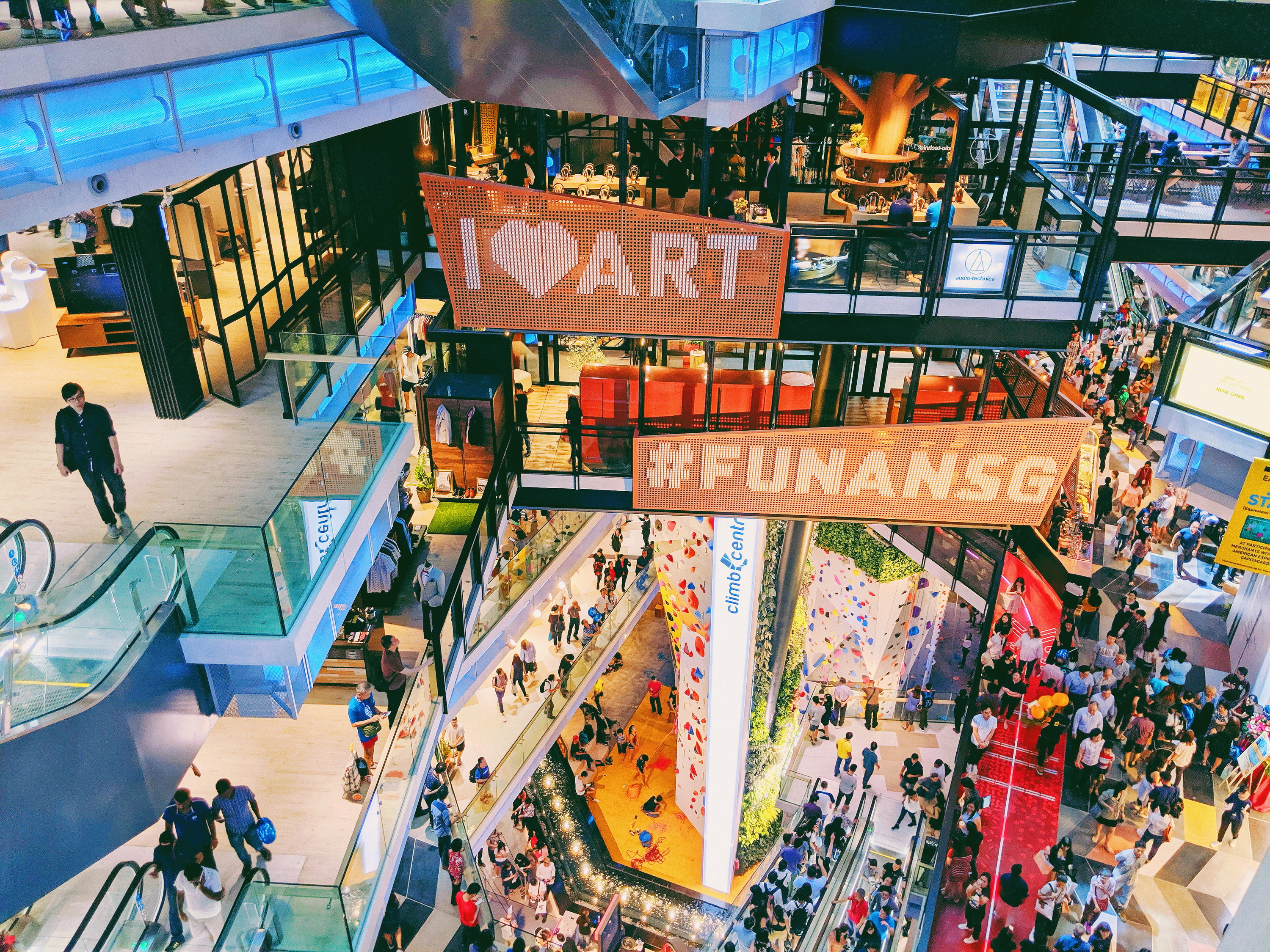 Guide to Finding the Best Shopping Mall Near Me in Singapore