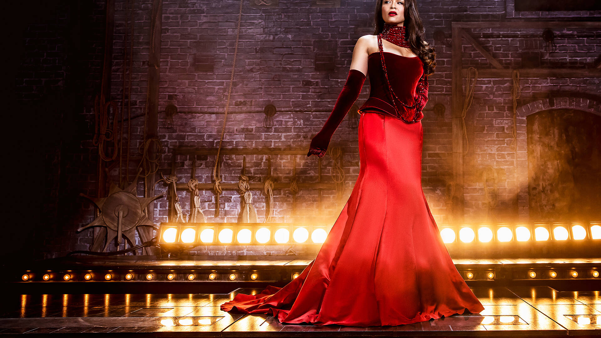 Merlin Rouge The Stunning Design of Moulin Rouge!
