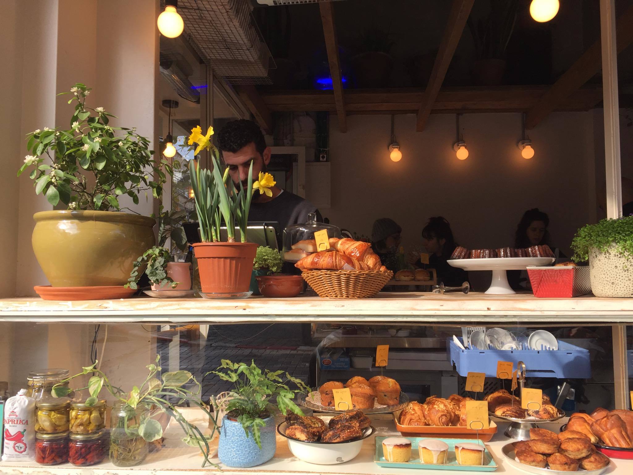 The best Tel Aviv cafés - from coffee and tea to pastries and food