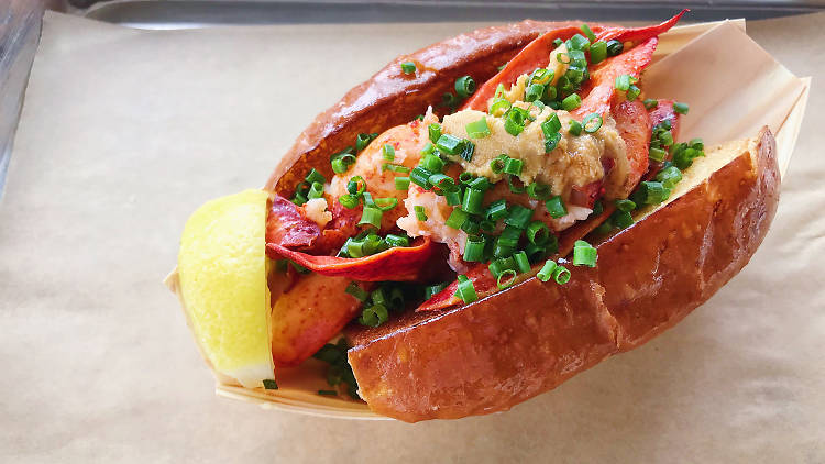 Broad Street Oyster Co lobster roll in Malibu Los Angeles