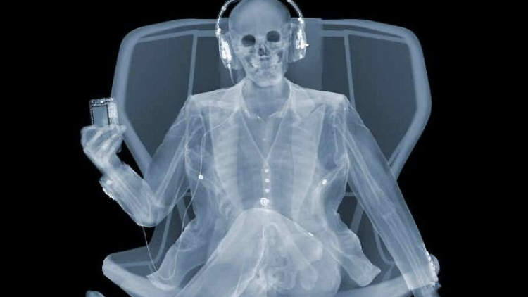 Nick Veasey, 'Easy Listener', 2018