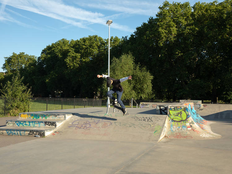 7.06am: The skater