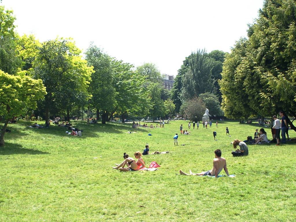Les meilleurs parcs et jardins à Paris | 30 poumons verts à visiter