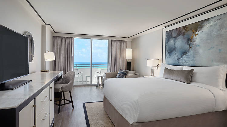 Loews Miami Beach