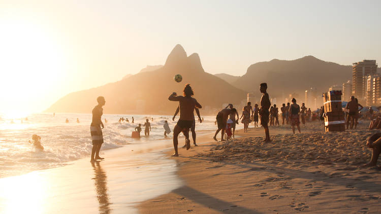 Rio de Janeiro Competes to Lure Remote Workers, Crypto, Startups - Bloomberg