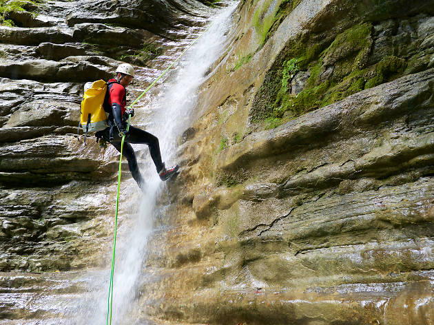 Cañonismo en Paseo de los Vaqueros Aventuras extremas de cañonismo en Paseo de los Vaqueros