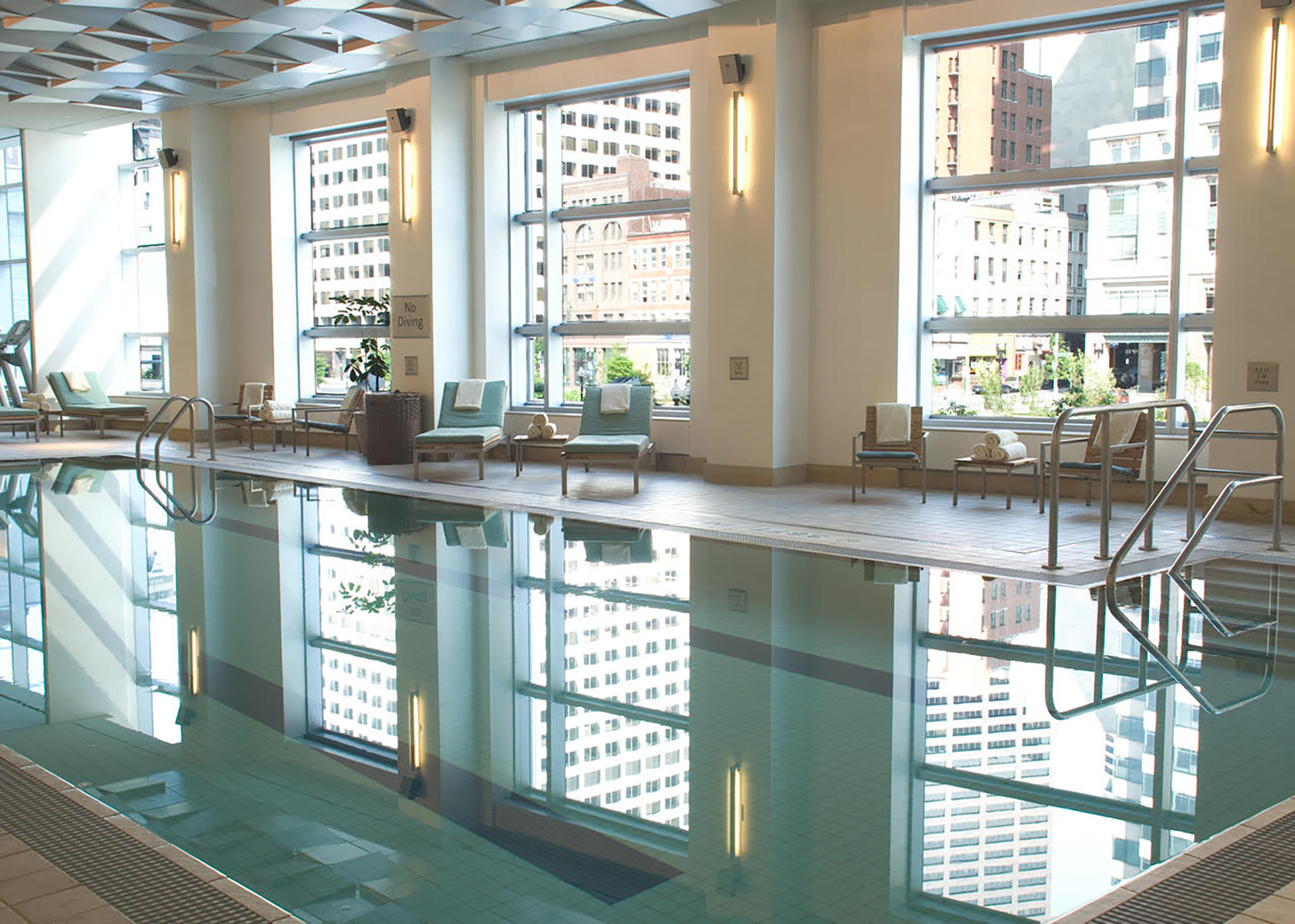 8 Best Boston Pools Where to Cool Off and Go Swimming