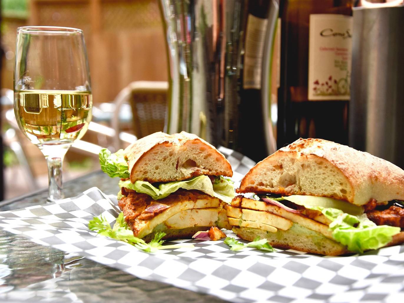 18 Best Vegetarian Restaurants in Montreal to Eat Well and Green