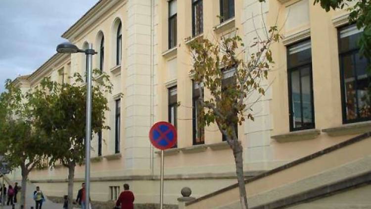 Un refugi antiaeri en una escola