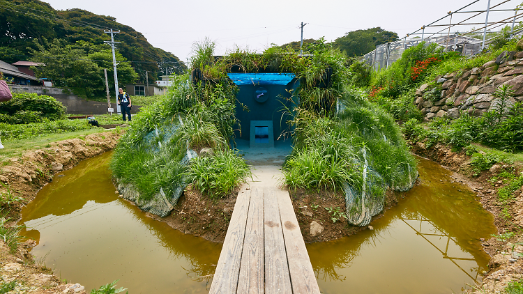 浦島太郎を弔う。