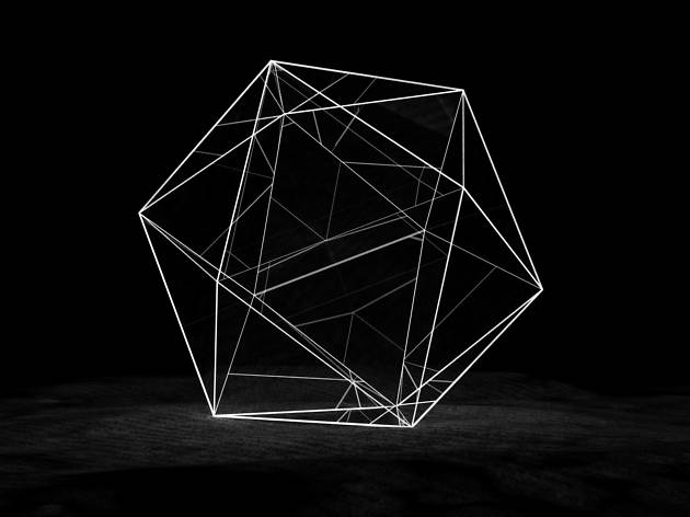 Geometrías de luz: cinco elementos- cinco sentidos La exposición de Ernesto Ríos en Jardínes de México