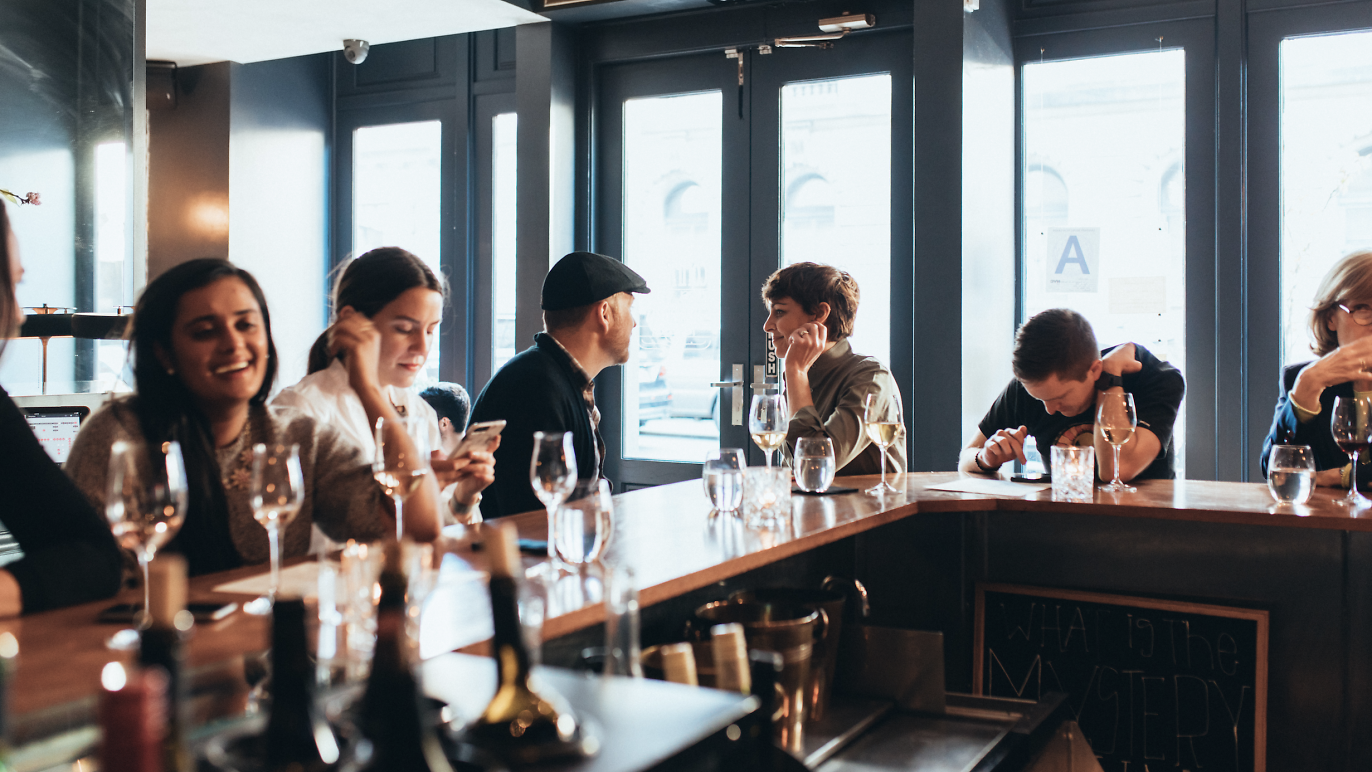 9 Best Bars in Soho NYC for cocktails, wine and beer