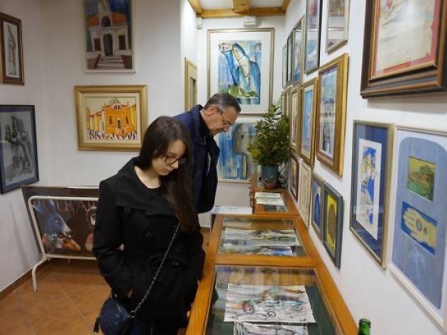 Artur Gallery Artur Gallery