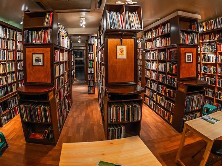 Infinity Books and Event Space