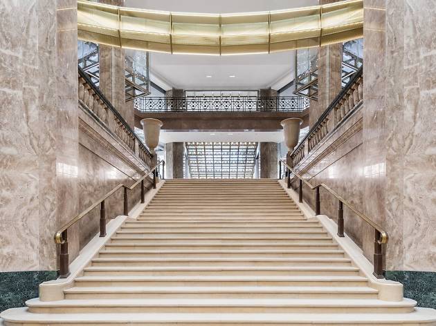 Jacquemus (Galeries Lafayette Champs-Élysées) © Delfino Sisto Legnani e Marco Cappelletti