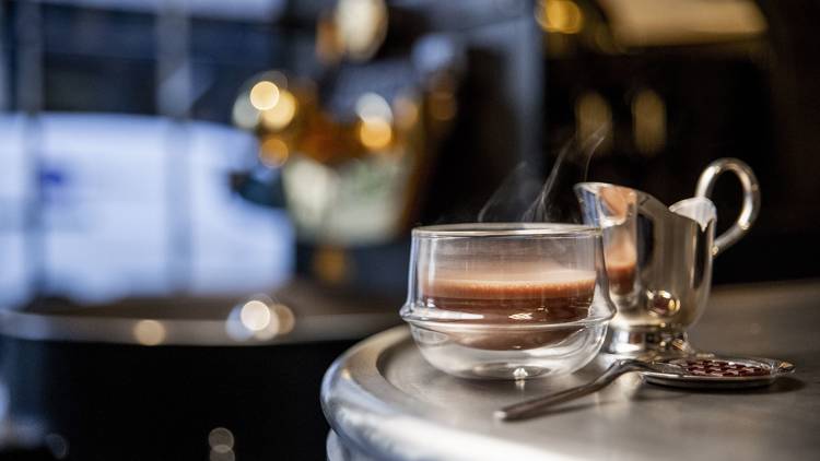 Hot chocolate at Le Café Alain Ducasse