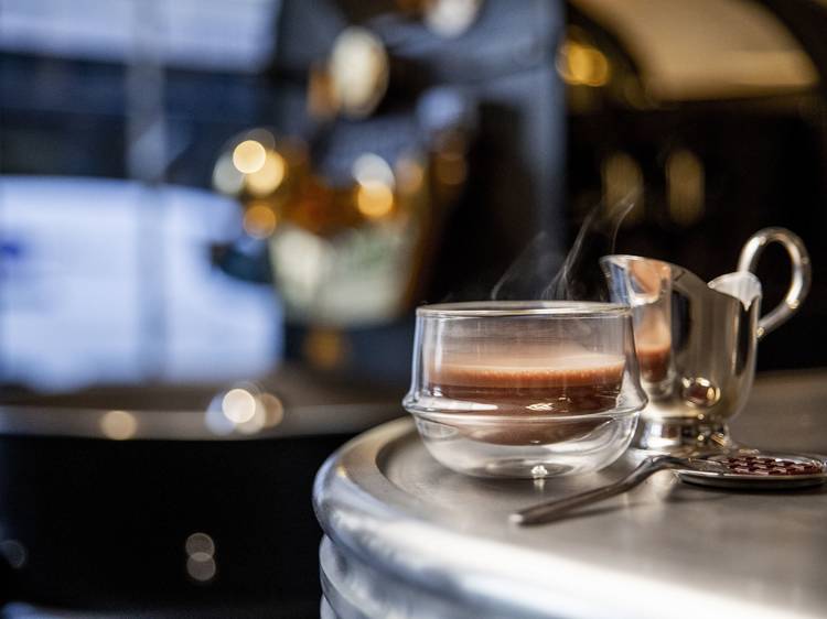 Hot chocolate at Le Café Alain Ducasse