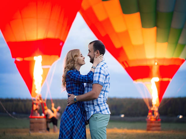 Entrega de anillo con desayuno en las nubes Propuesta de matrimonio a bordo de globo aerostático
