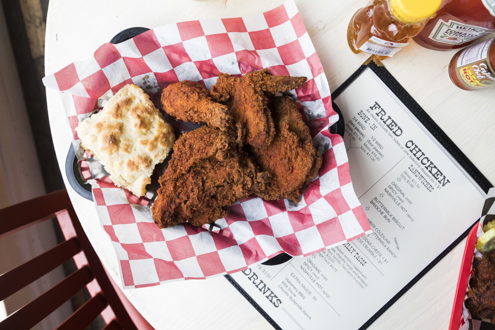 14 Best Fried Chicken Chicago Has For You To Eat Right Now