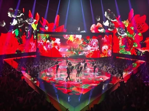 "Yo vengo de Barcelona": así fue el paso de Rosalía por los MTV Music Awards Actuación de Rosalía en los MTV Awards