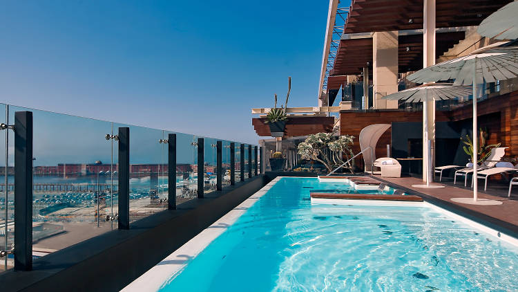 The ninth-floor infinity pool by Beluga bistrot at Romeo Hotel in Naples