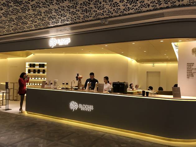 Blooms Coffee K11 Musea Blooms Coffee K11 Musea
