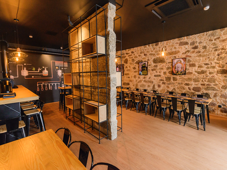 Letraria Craft Beer Library: o novo bar da Letra abriu em Braga