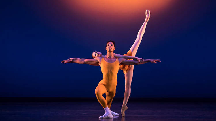 Tyrone Singleton and Jenna Roberts in 'Concerto', as staged at the Royal Ballet in 2017