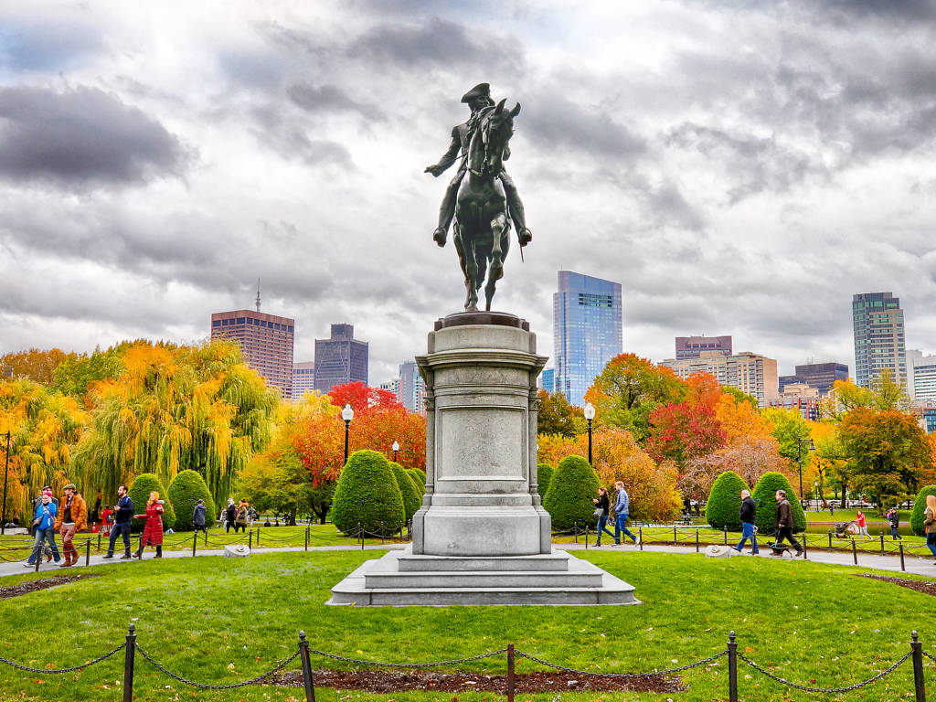 14 Places in Boston to See Fall Foliage for Gorgeous Fall Colors