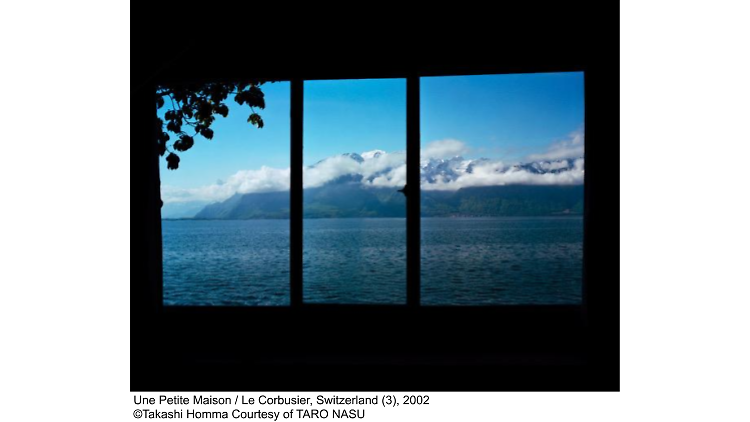 ホンマタカシ「Looking through - Le Corbusier windows」