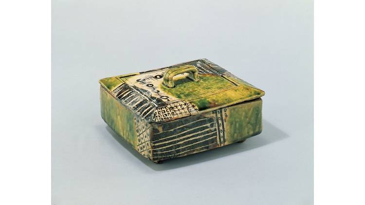 Oribe Square Box with Lid Momoyama period, 17th century Suntory Museum of Art