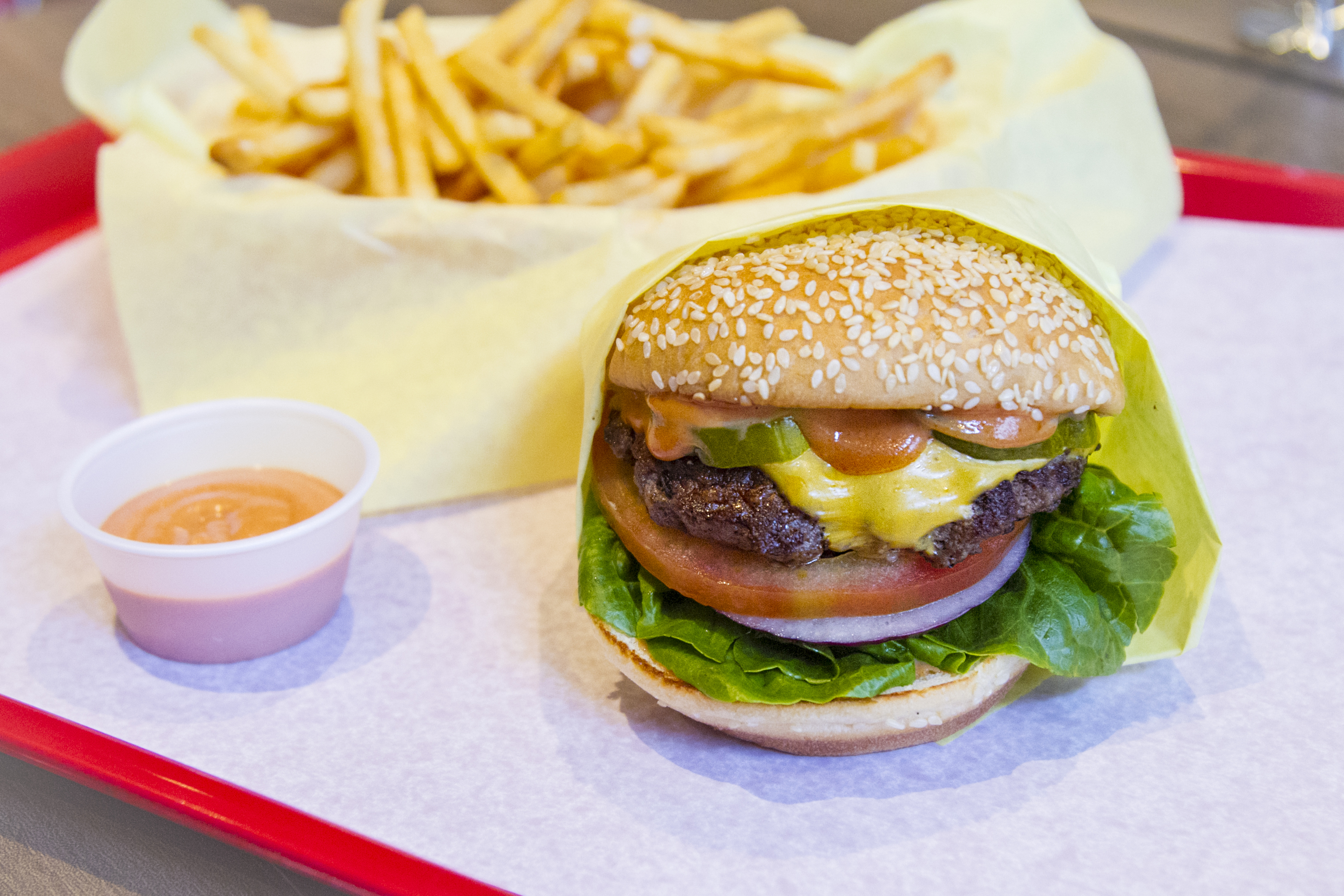 Whoa! A Good Burger pop-up restaurant is coming to Chicago in 2020