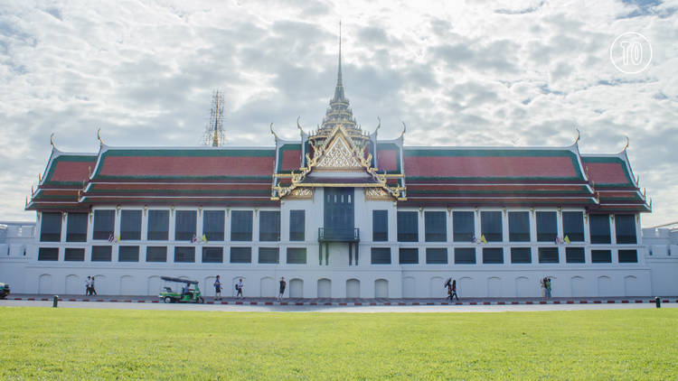 พระที่นั่งสุทไธสวรรยปราสาท