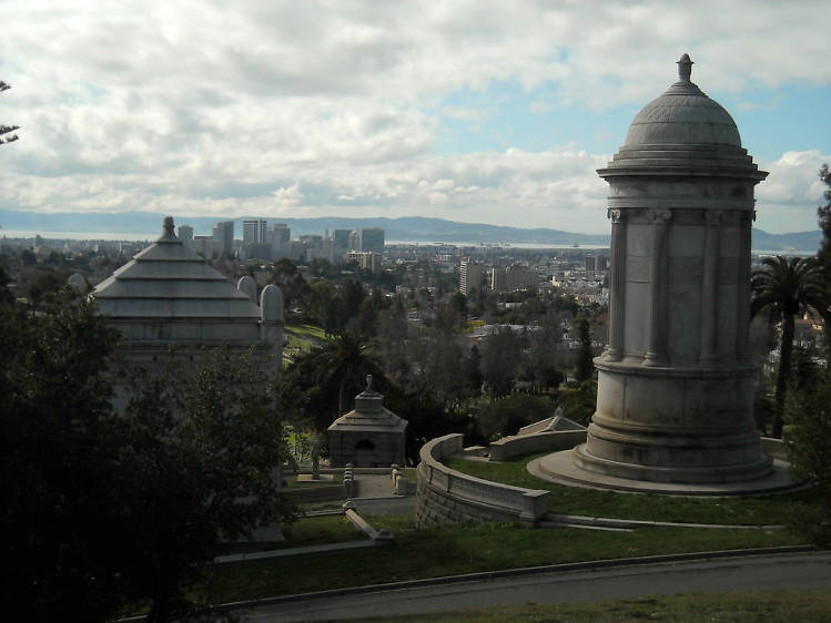 Take a walk through Mountain View Cemetery 